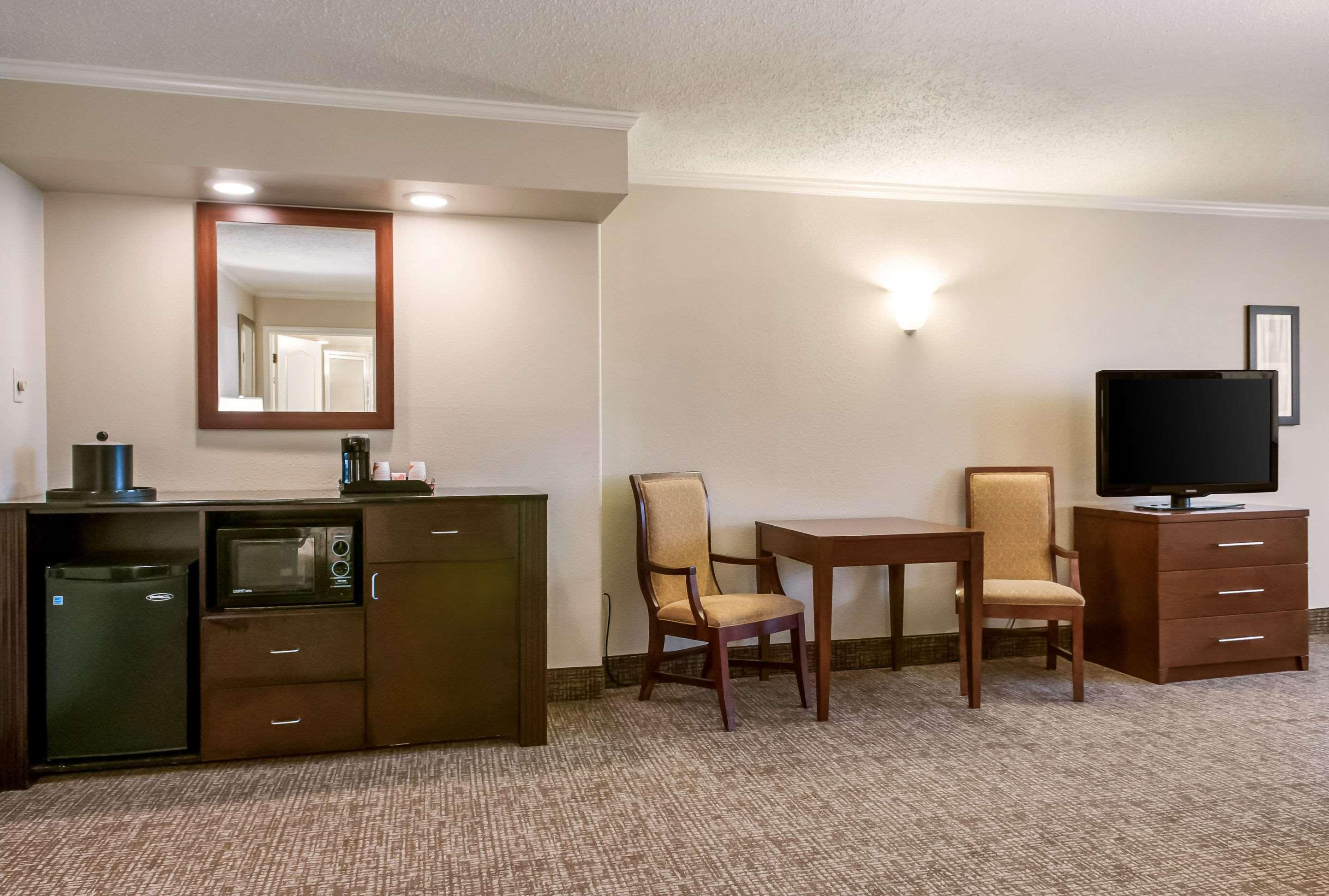 Comfort Inn & Suites At Copeland Tower Metairie Kültér fotó