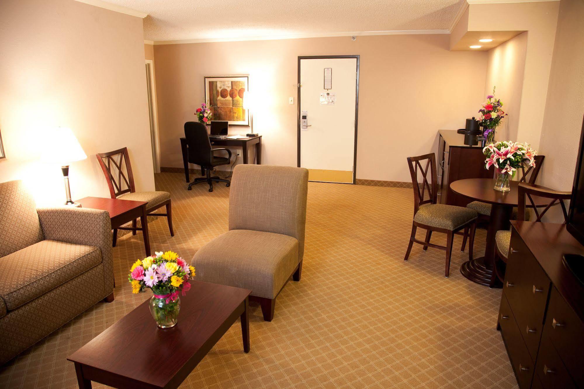 Comfort Inn & Suites At Copeland Tower Metairie Kültér fotó